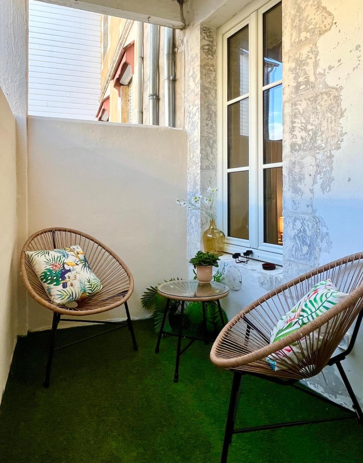 Escapade Vintage Avec Terrasse En Centre Historique Apartment La Rochelle  Exterior photo